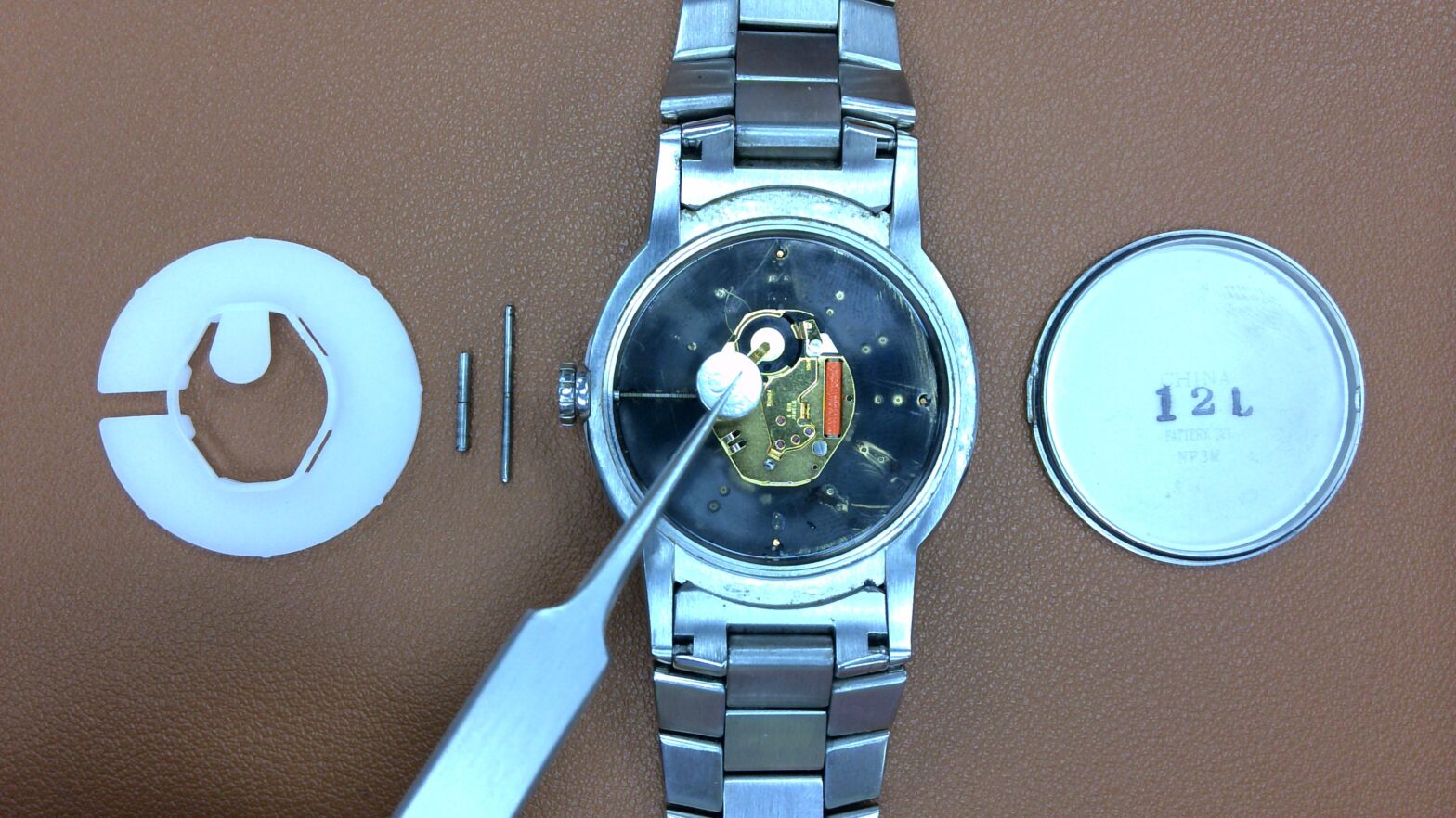 What Size Battery Does A Movado Watch Take Movado Battery Replacement - watchrepairsusa.com